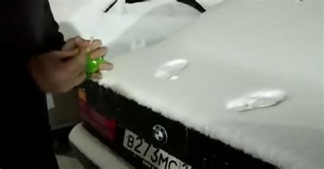 prank shoes in snow on car and fake pee|funniest snow pranks.